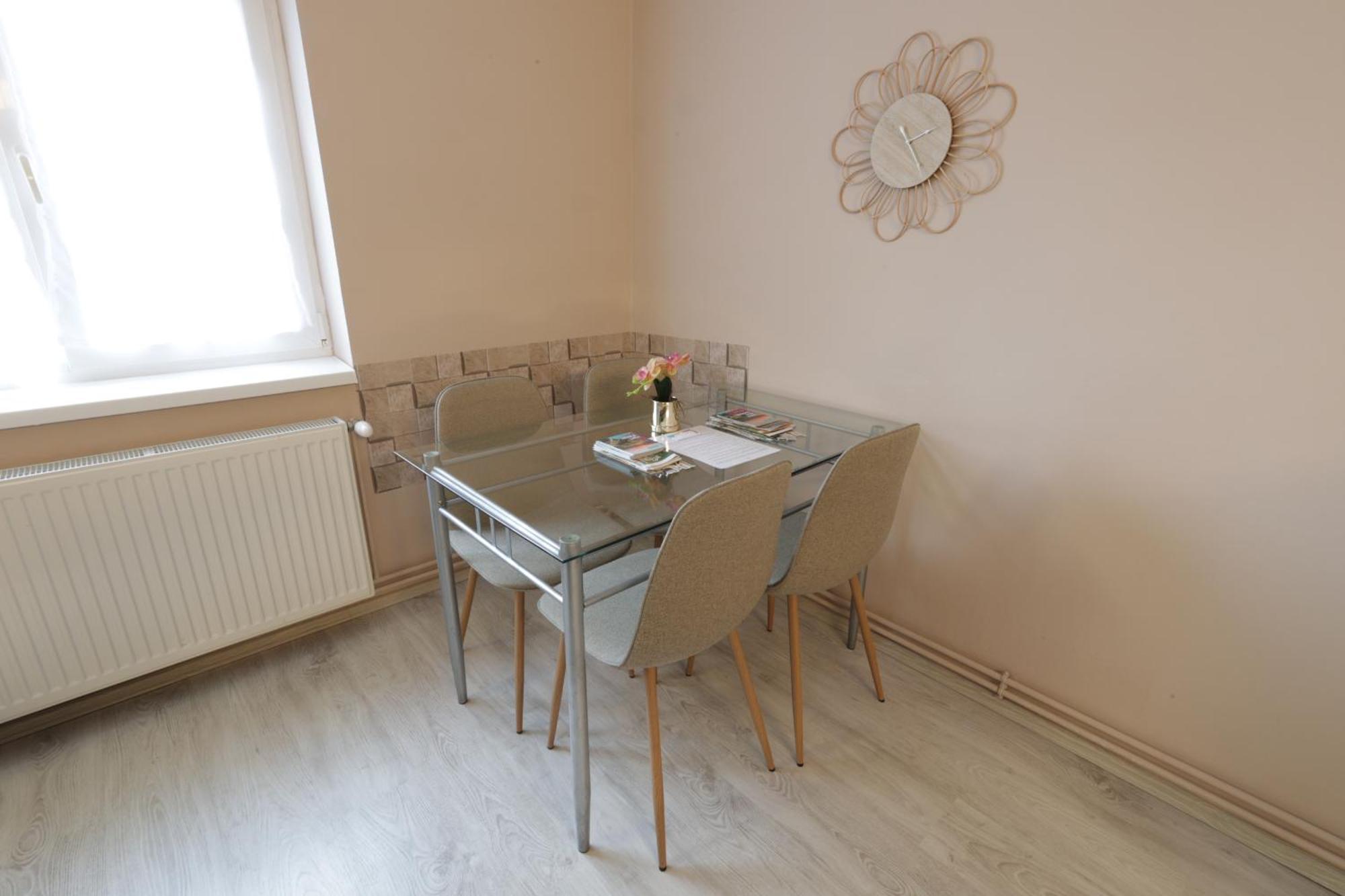 Stardust Apartman Pécs Zewnętrze zdjęcie